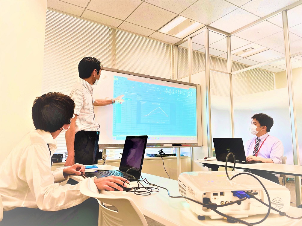 EXCEL・WORD研修の様子